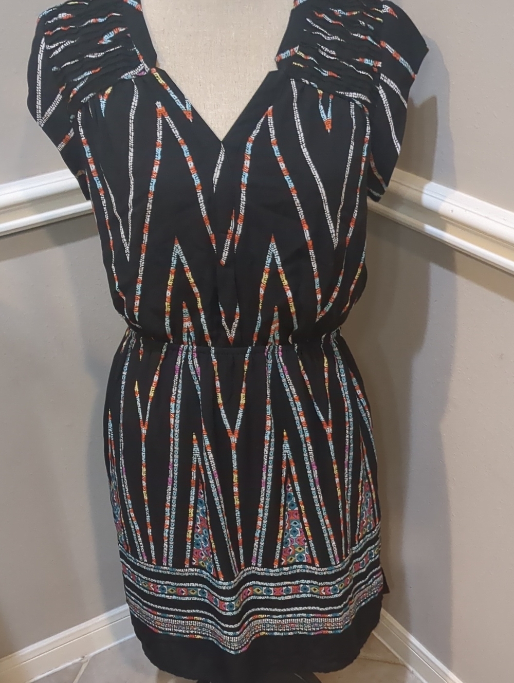 DR2 Black V-Neck Patterned Women’s Dress